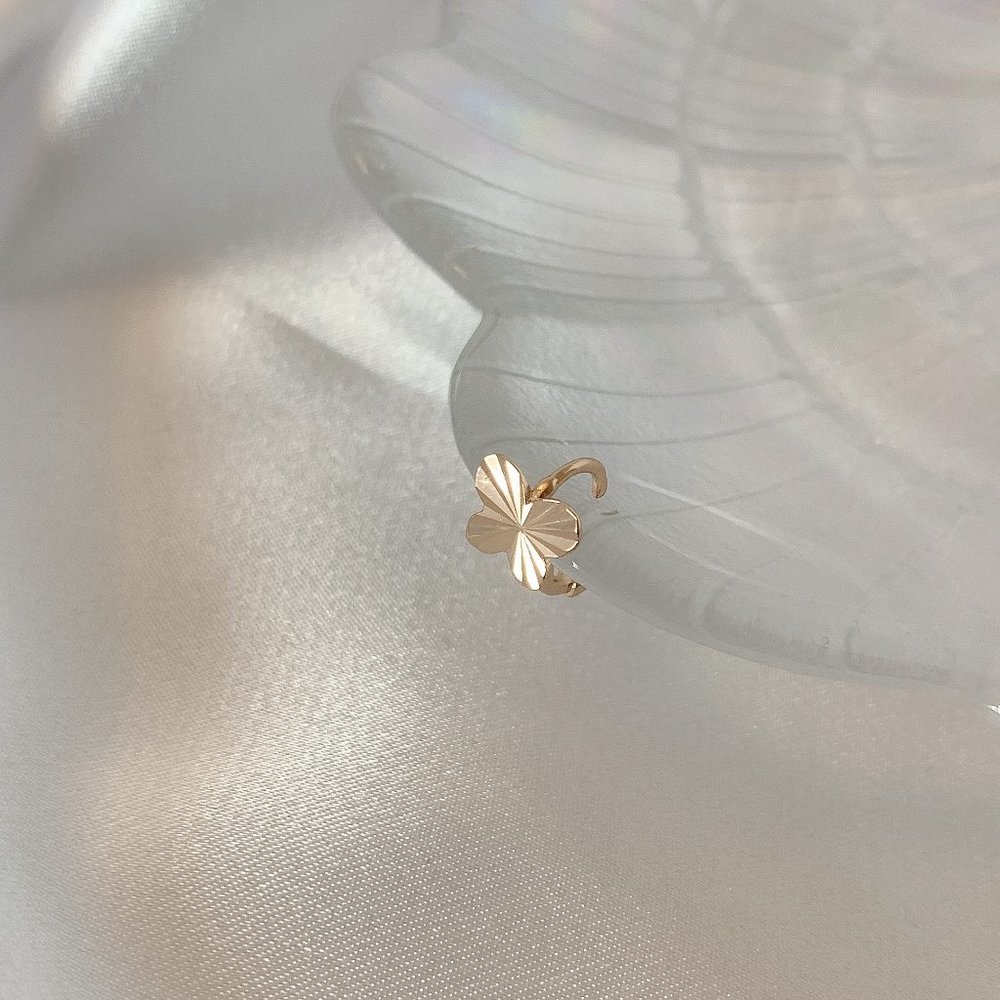 [14K Gold Plated] Butterfly Cartilage Earring